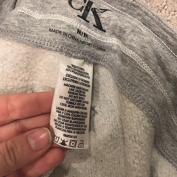 Calvin Klein Shorts - Picture 4 of 4